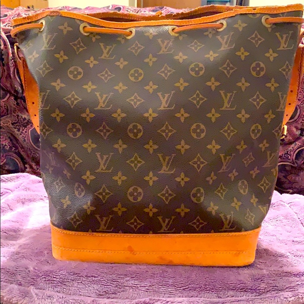 Louis Vuitton drawstring